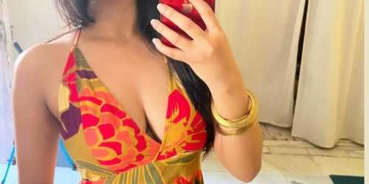 Different Types of Escort Services in Delhi: Choosing Between Agencies