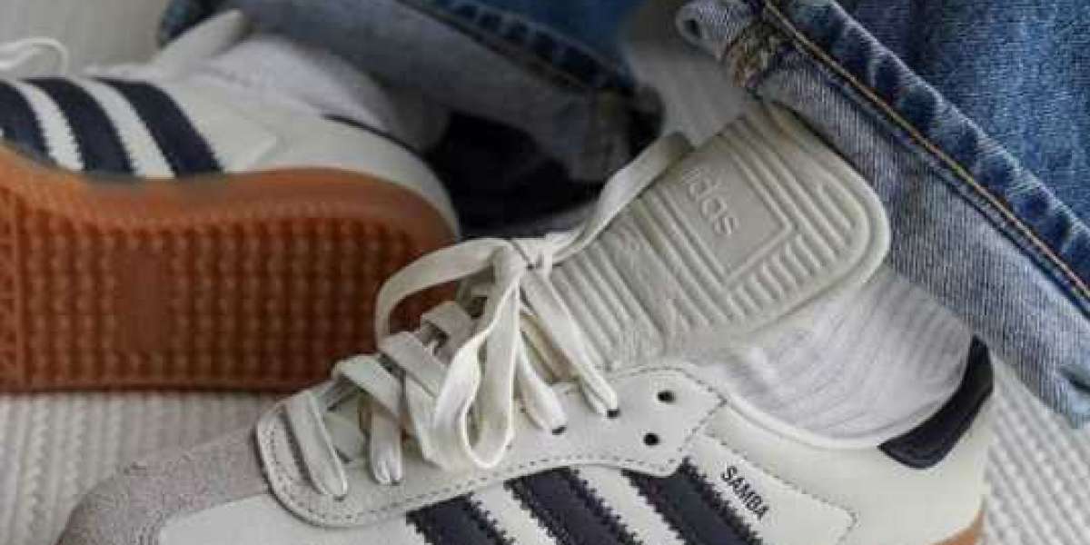 為何Adidas Samba鞋成為運動鞋愛好者的最愛！