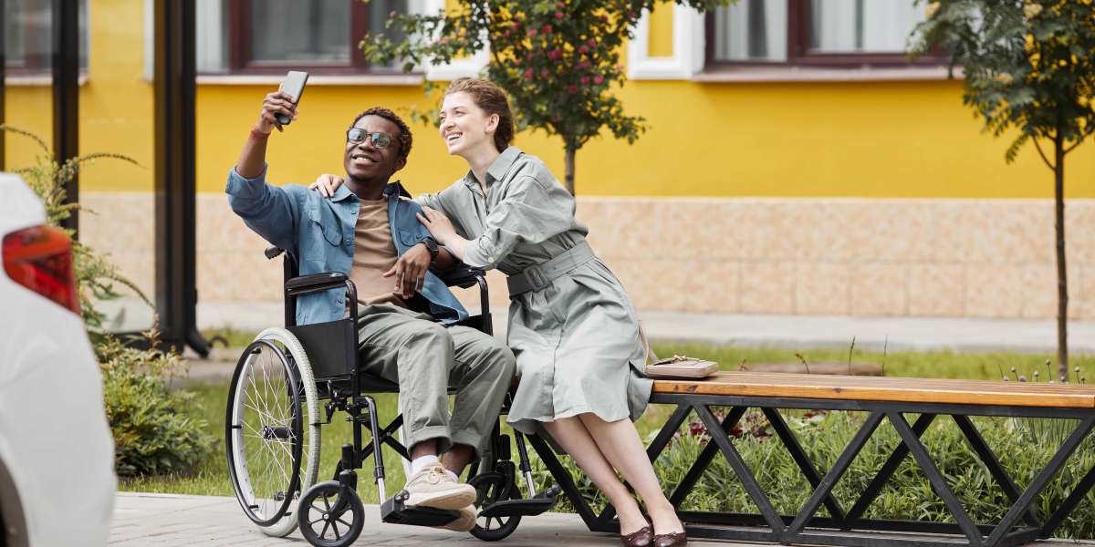 See What Seat Walker Tricks The Celebs Are Using